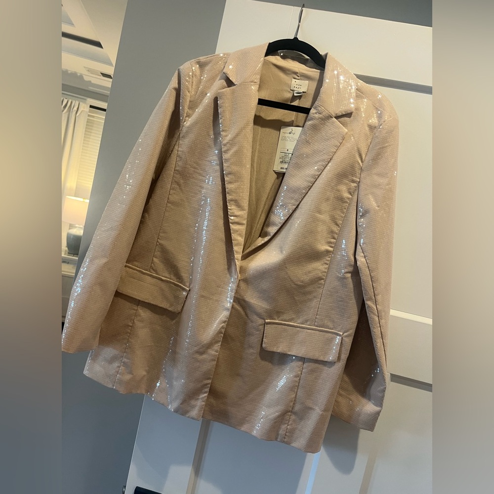 NWT! Sparkle Sequin blazer